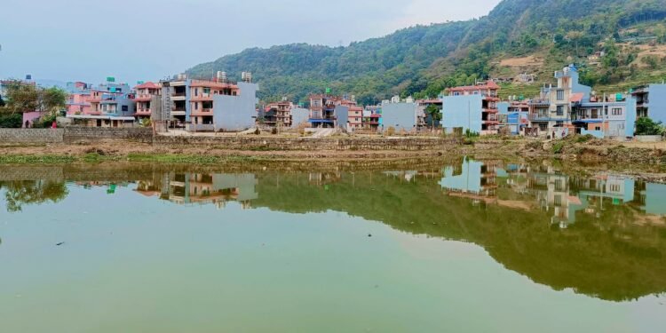 खुँडेपोखरी संरक्षणमा जुटे स्थानीय