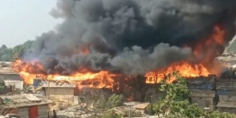 रोहिंग्या शरणार्थी शिविरमा भीषण आगलागी