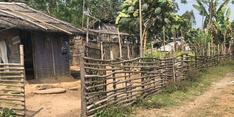 शरणार्थी सम्बन्धी गृहको प्रतिवेदनमा ‘नक्कली अनुसूची’ थप्दै अर्बौं असुली