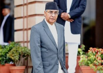 जब लेखकले देउवालाई रोके….