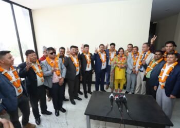 एफएनसीसीआईको वरिष्ठ उपाध्यक्ष पदमा अन्जन श्रेष्ठको उम्मेदवारी दर्ता, एसोसिएट्सका उपाध्यक्ष भरतराज आचार्यको समर्थन