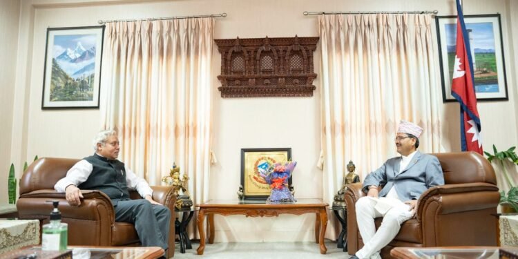 परराष्ट्रमन्त्री साउदसँग भारतीय राजदूत श्रीवास्तवको भेटवार्ता