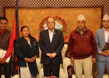लघुवित्त पीडितको आमरण अनसन स्थगित