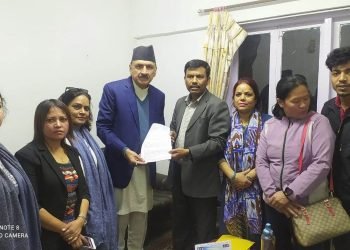 अर्थमन्त्री महतसमक्ष मतदाता अधिकार मञ्चको ध्यानाकर्षण