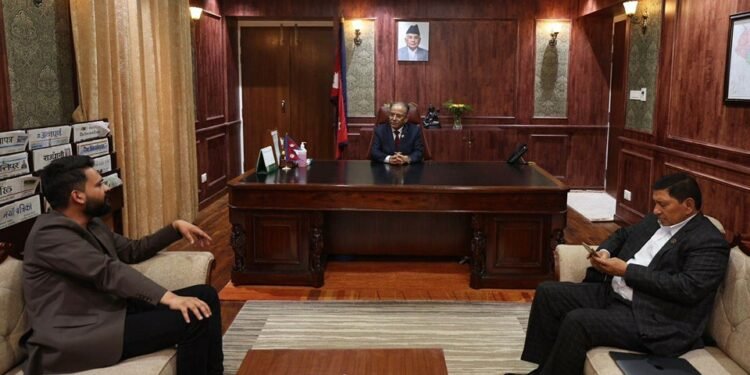 बालेन शाहले भने, ‘सिंहदरबारको फोहोर लहडमा नउठाएको होइन, बाध्य भइएको हो’