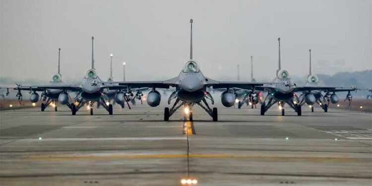 चिनियाँ सैन्य विमान ताइवानमा, घेरा हाल्ने प्रयास