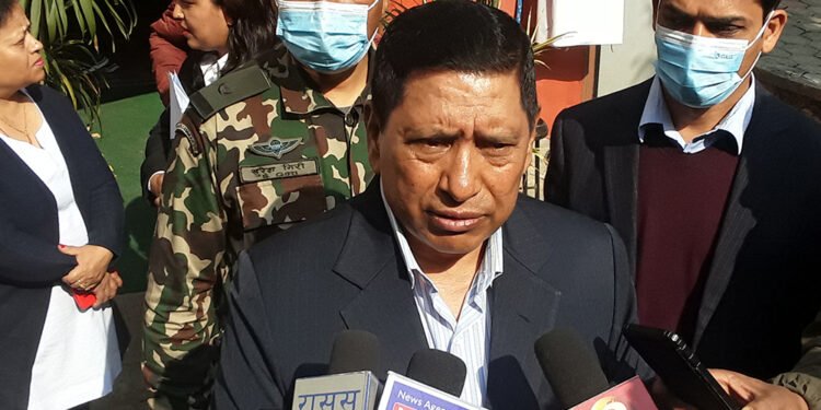 गृहमन्त्रीको प्रश्नः महानगर प्रमुखले फोहोर उठाउँदिन भन्न मिल्छ ?