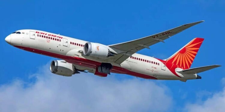 जब उडिरहेको एयर इन्डियाको जहाजभित्र झडप भएपछि….