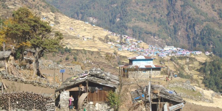 संखुवासभाको उत्तरी क्षेत्र किमाथांका नाका खोल्न माग