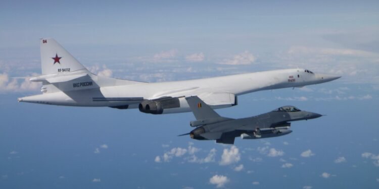 रुसी बमवर्षक विमानहरूको जापानको ओखोत्स्कको समुद्रमा गस्ती जारी