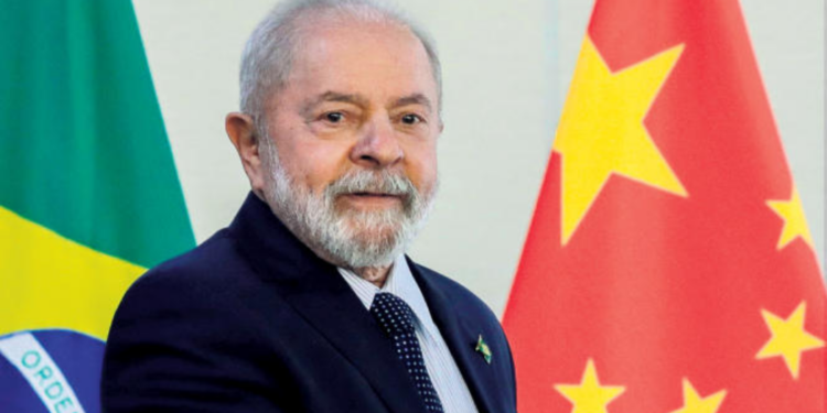 चीन पुगेर राष्ट्रपति लुलाले भने– ब्राजिल फर्केको छ