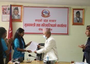 किशोरीका अधिकार स्थापित गर्न प्रतिवद्ध छौ– मुख्यमन्त्री अधिकारी