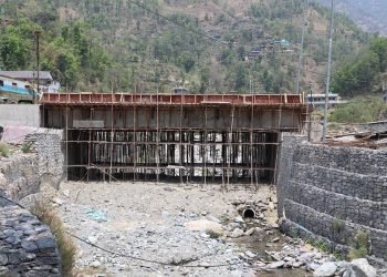चुक्तीखोलामा पुल निर्माण हुन थालेपछि स्थानीय हर्षित