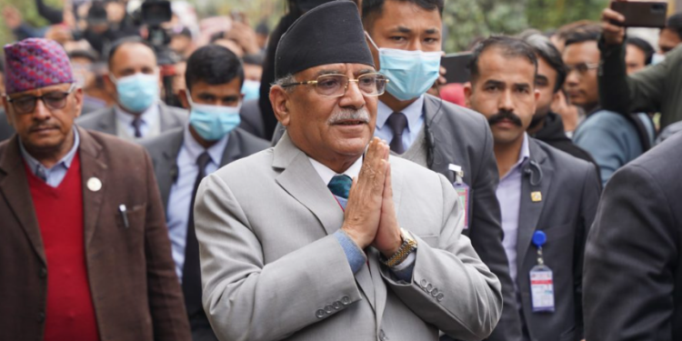 राष्ट्रपति पौडेलको स्वास्थ्य अवस्था बुझ्न प्रधानमन्त्री शिक्षण अस्पतालमा