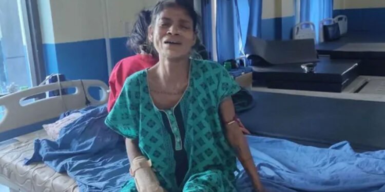 उपचार खर्च तिर्न नसक्दा डिस्चार्ज भएको ३७ दिनसम्म अस्पतालमै बन्धक