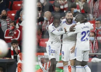 स्पेनिश ला लिगा: बेन्जेमाको हयाट्रिकसँगै रियल म्याड्रिडको फराकिलो जित