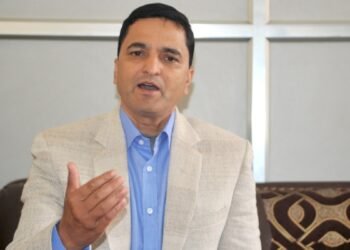 माधव नेपाललाई योगेश भट्टराईको प्रश्न( प्रतिपक्षमा रहेको एमालेले संसद विघटन कसरी गर्छ ?