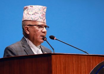 आत्मसमीक्षा गर्न एमालेलाई माधव नेपालको सुझाव