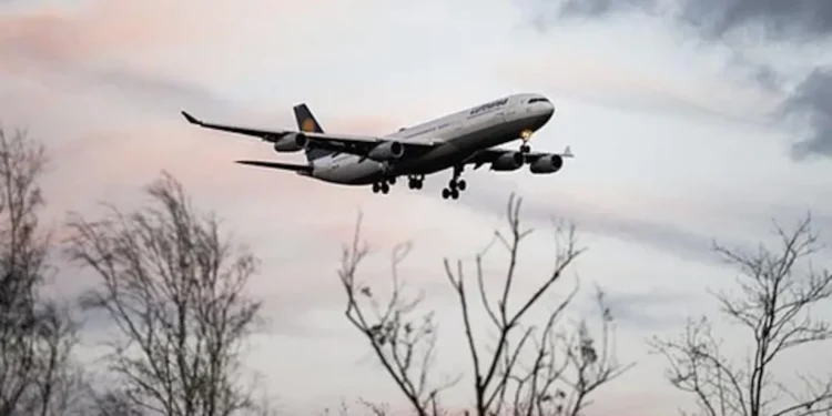 मस्को जाने हवाई यानमाथि गोली हानाहान