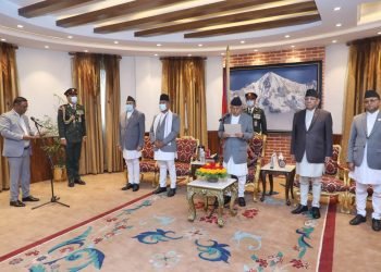नवनियुक्त वनमन्त्री महतो र शिक्षा राज्यमन्त्री यादवले लिए शपथ