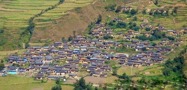 स्वास्थ्यकर्मीको भरमा थवाङका वडा कार्यालय