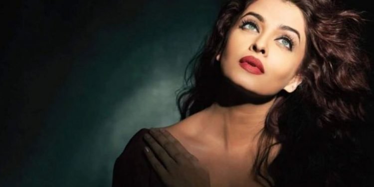 सलमान खानलाई प्रेममा पागल बनाएकी भारतकी चर्चित अभिनेत्री ऐश्वर्या राय (फोटोफिचर)