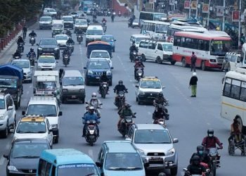 उपत्यकामा चल्ने बसको भाडा ६ प्रतिशत घट्यो