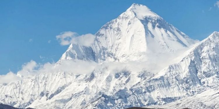 ६३ वर्षमा ५५० आरोहीले चढे धौलागिरि हिमाल