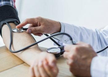 नवलपुरमा ज्येष्ठ नागरिकलाई घरमै स्वास्थ्य सेवा