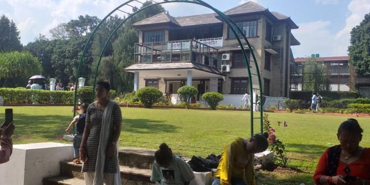 सर्वसाधारणका लागि खुल्यो पोखरा फेवाताल किनारको रत्नमन्दिर दरबार