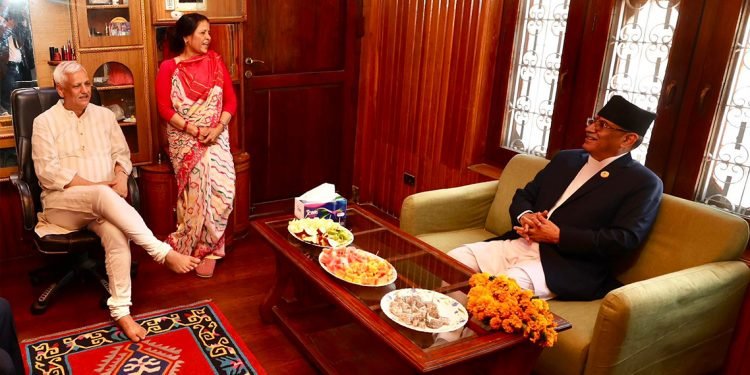 माओवादीबाट एमाले पस्नेमा अब लेखराज भट्ट मात्र काण्डमा जोगिन बाँकी