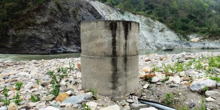 तीन महिनामै पाइप फुट्न थालेपछि लिफ्टिङ सिंचाइले गाउँले हैरान