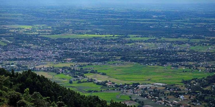 किनबेच रोक्का रहेको देउखुरीको जग्गा फुकुवा गर्ने जिम्मा मन्त्रीलाई