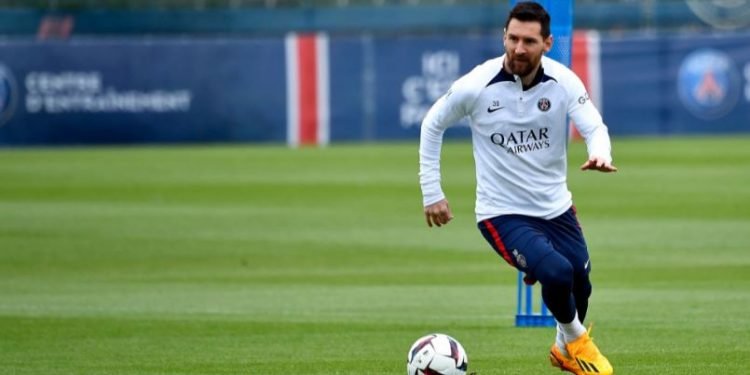 निलम्बनपछि मैदान फर्किए मेस्सी