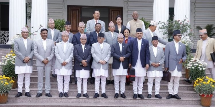 प्रधानमन्त्रीको भारत भ्रमणको टोलीमा ५ जना मन्त्री रहने