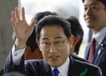 प्रधानमन्त्री निवासमा छोराले हालीमुहाली गरेपछि निजी सचिवबाट हटाइए