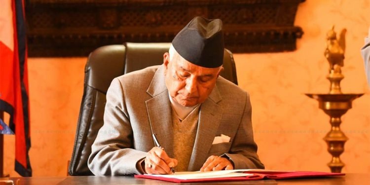 राष्ट्रपतिद्वारा मिटरब्याज समस्या सम्बन्धी अध्यादेश जारी