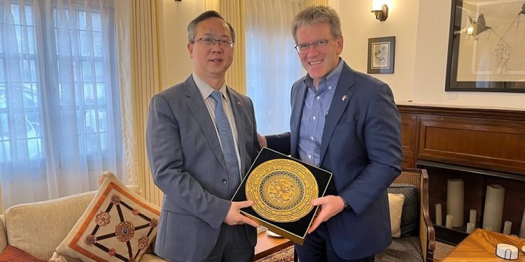 अमेरिकी र चिनियाँ राजदूतबीच भेट