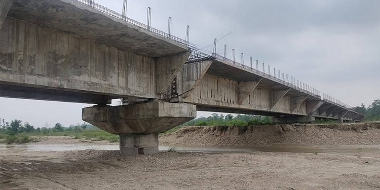 चाँदी नदीमा पुल निर्माणको काम सुरु