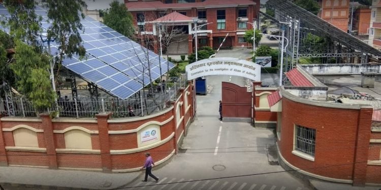 ५० हजार घुससहित वडाअध्यक्ष पक्राउ