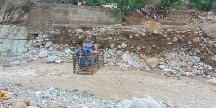 हेवा खोला तर्न घिर्नी बनाइयो