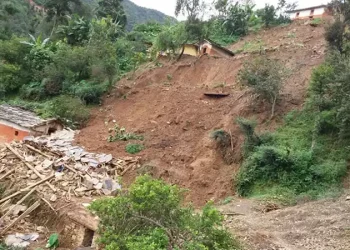 गुणादीको पहिरोमा पुरिएर दुई मजदुरको मृत्यु