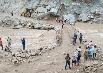 हेवा खोलामा अस्थायी डाइभर्सन पुल संञ्चालनमा