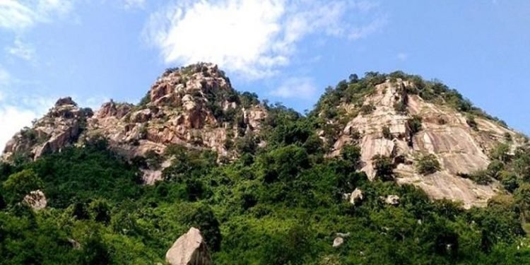 रोचक प्रसङ्गः नेपालमै ज्वाला फुट्ने पहाडहरु !