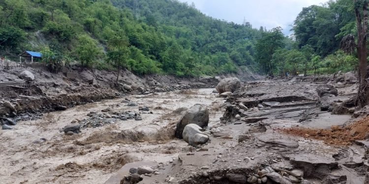 मेहेल पहिरो: बेपत्ता अझै भेटिएनन्