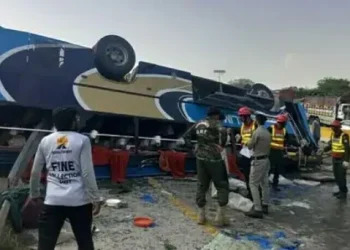 पाकिस्तानमा बस दुर्घटना हुँदा १३ जनाको मृत्यु