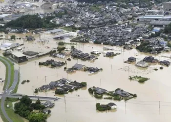 भारी वर्षा र बाढीले मध्य जापानमा ३ को मृत्यु, ९९० घर ध्वस्त