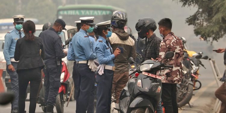 ३१ सय बढी सवारी साधान ट्राफिक कारबाहीमा