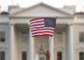 कर्जा सीमा विधेयक पास भएपछि अमेरिका टाट पल्टिनबाट बच्यो