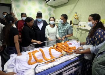 प्रधानमन्त्री दाहाललाई पत्नी शोक
